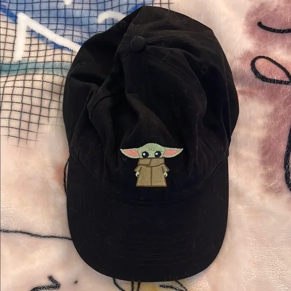 Disney Black Cap with Baby Yoda Design - Picture 1 of 2